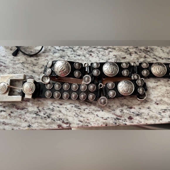 1980s Medusa Head Black leather and Silver VERSACE VIBES - Picture 6 of 7